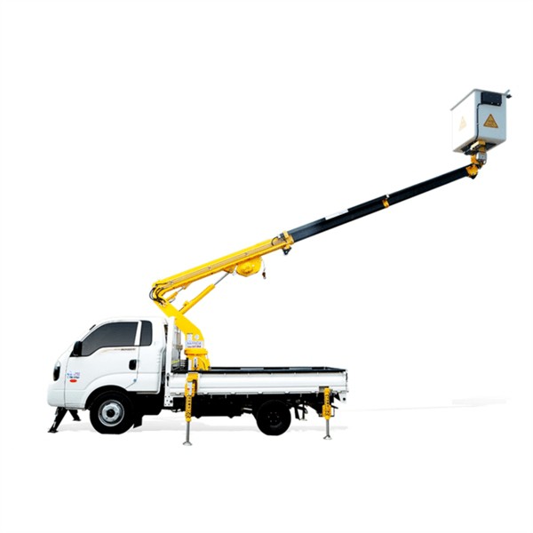 Lett lastebil med bøtte